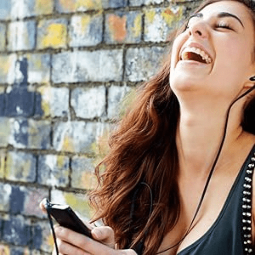 Micromax X605 feature phone with 1000 mah Battery Life - Image 3